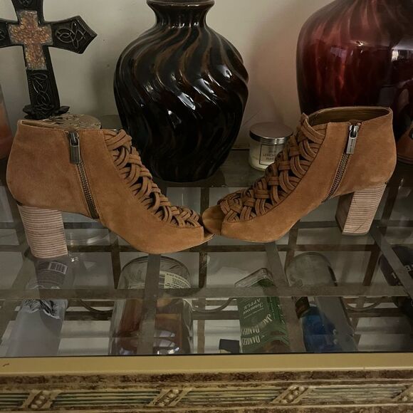 Michael Kors Women's Tan Woven Open-Toe Shoes size 9 - Picture 4 of 5